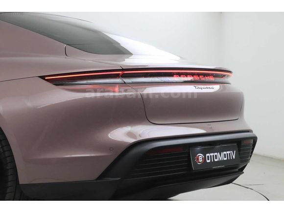 DB OTOMOTİVDEN PORSCHE TAYCAN 4 320 KV