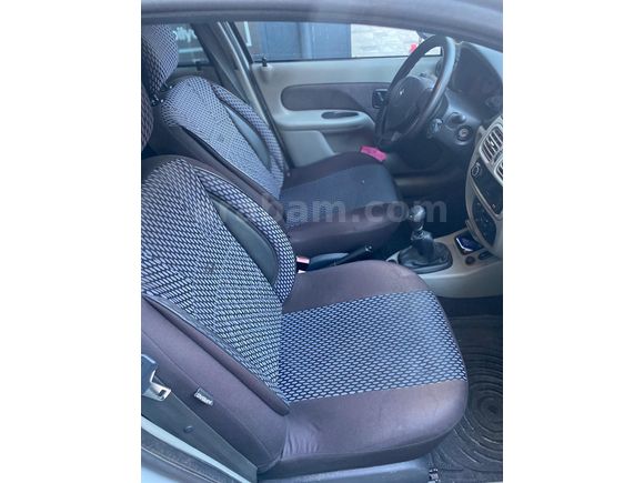 Sahibinden Renault Clio 1.4 Authentique 2005 Model