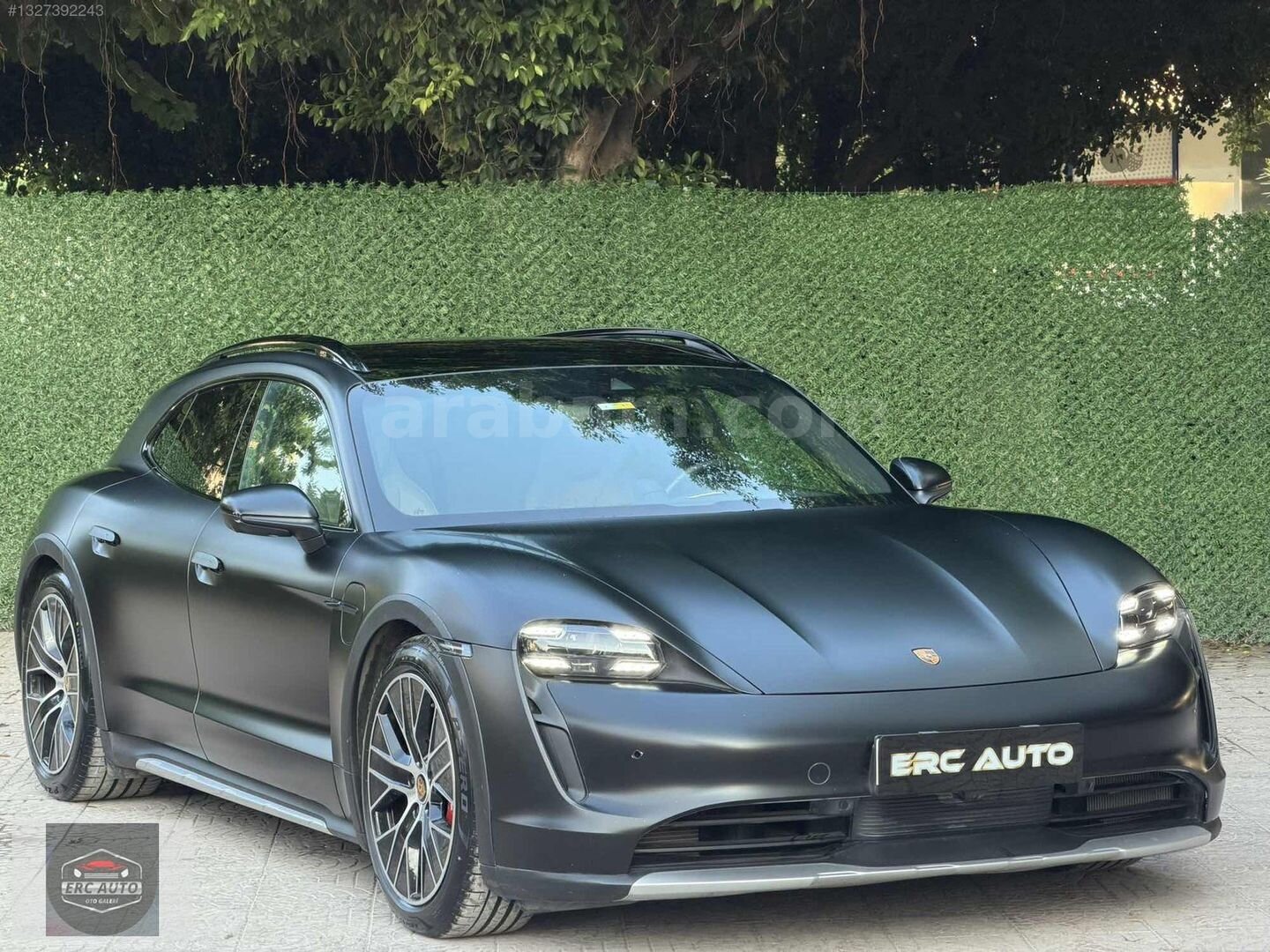 Galeriden Porsche Taycan Elektrik 4 Cross Turismo 2023 Model Mersin 35.000 km Siyah 7
