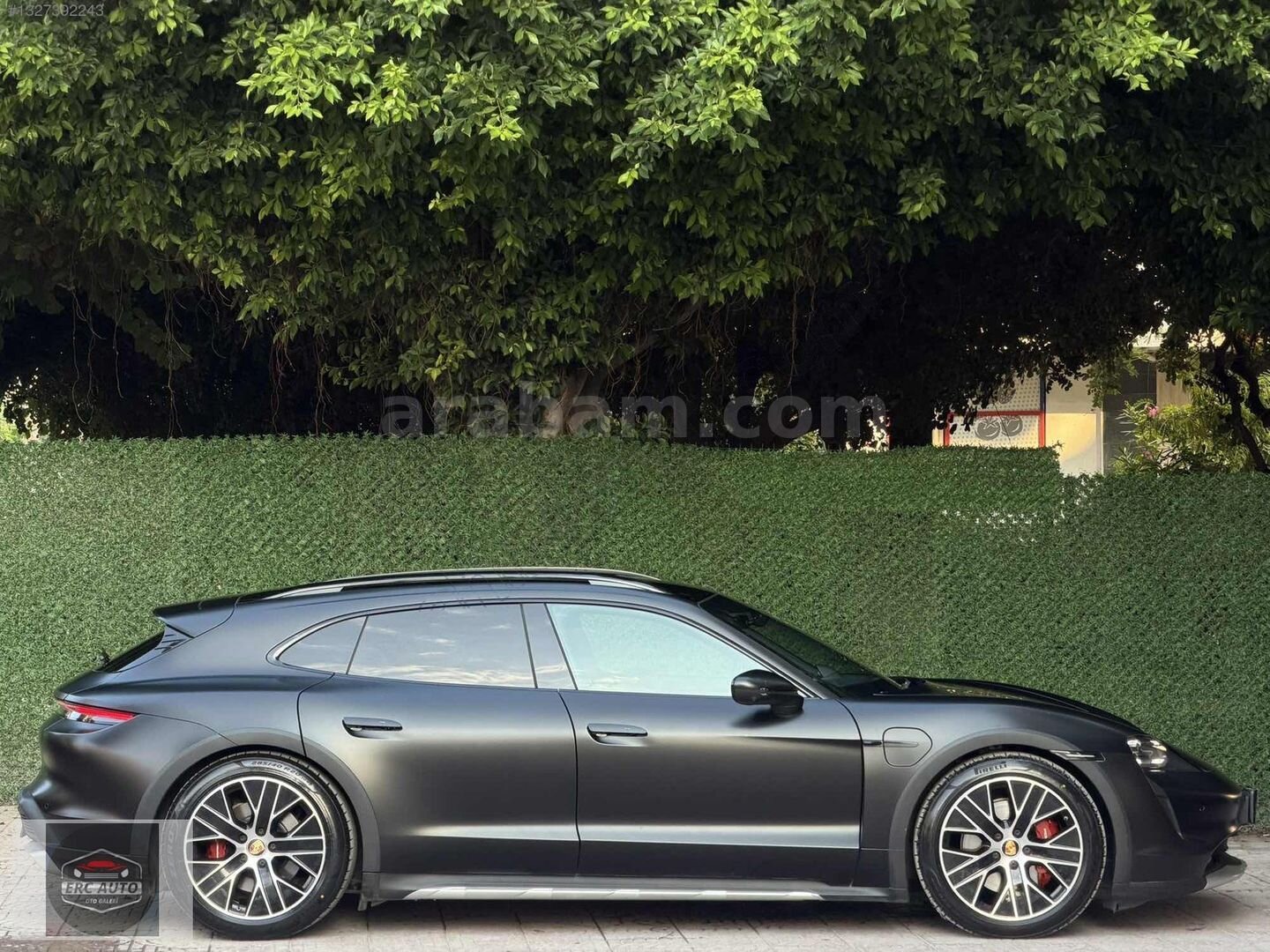 Galeriden Porsche Taycan Elektrik 4 Cross Turismo 2023 Model Mersin 35.000 km Siyah 6