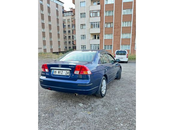 Honda Civic 1.6i VTEC ES 2001 Model