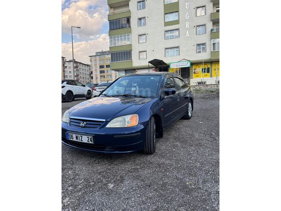 Honda Civic 1.6i VTEC ES 2001 Model