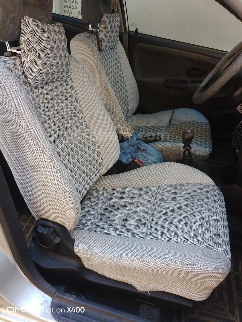 Sahibinden Mitsubishi Carisma 1.6 Classic 2004 Model İstanbul 398.777 km Gri 4