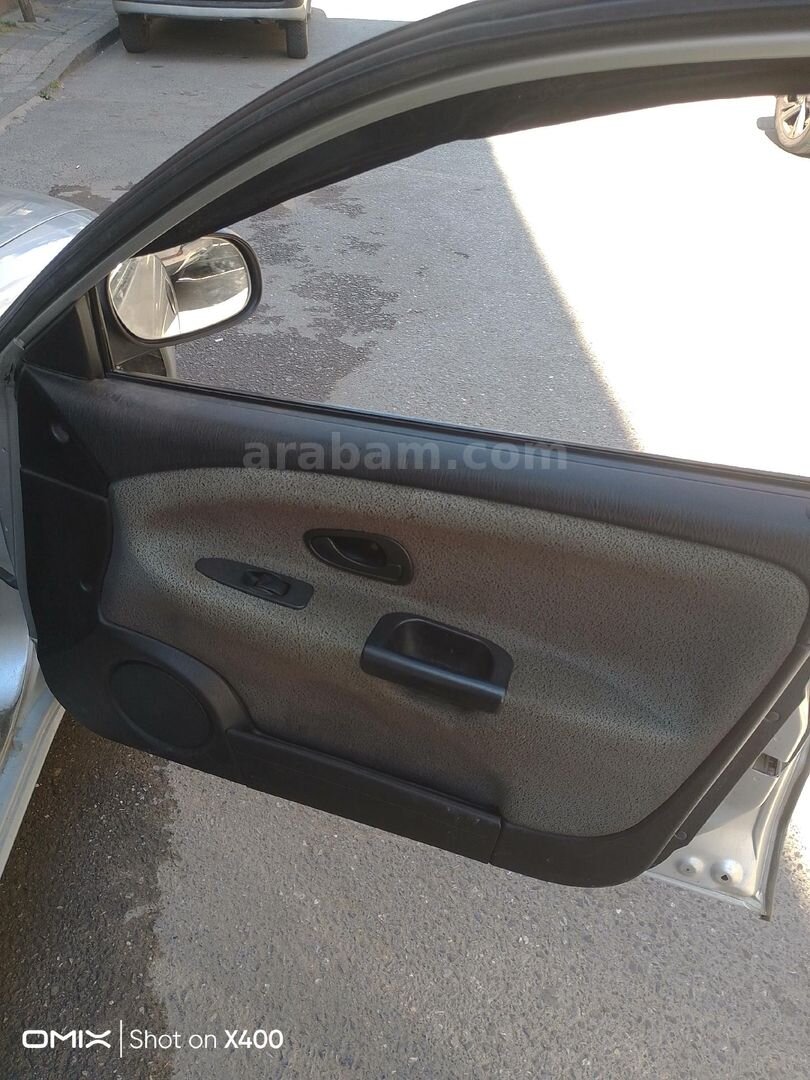 Sahibinden Mitsubishi Carisma 1.6 Classic 2004 Model İstanbul 398.777 km Gri 5