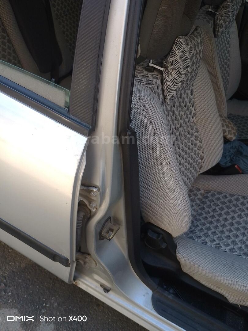 Sahibinden Mitsubishi Carisma 1.6 Classic 2004 Model İstanbul 398.777 km Gri 6