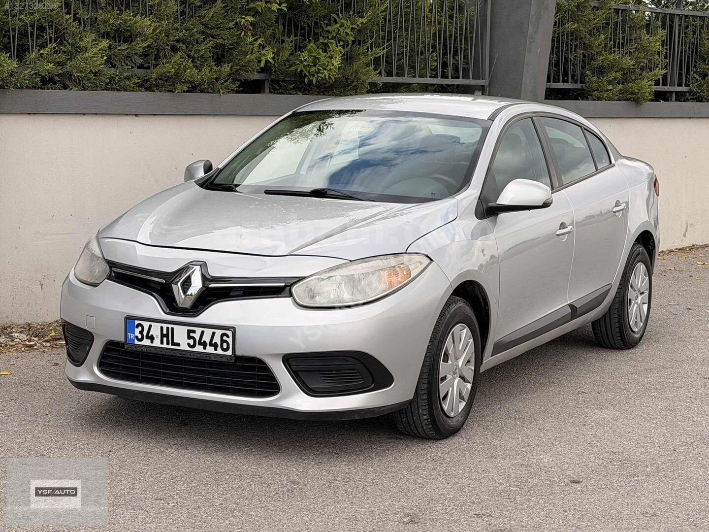 Galeriden Renault Fluence 1.5 dCi Business 2012 Model İzmir 234.000 km Gri 4