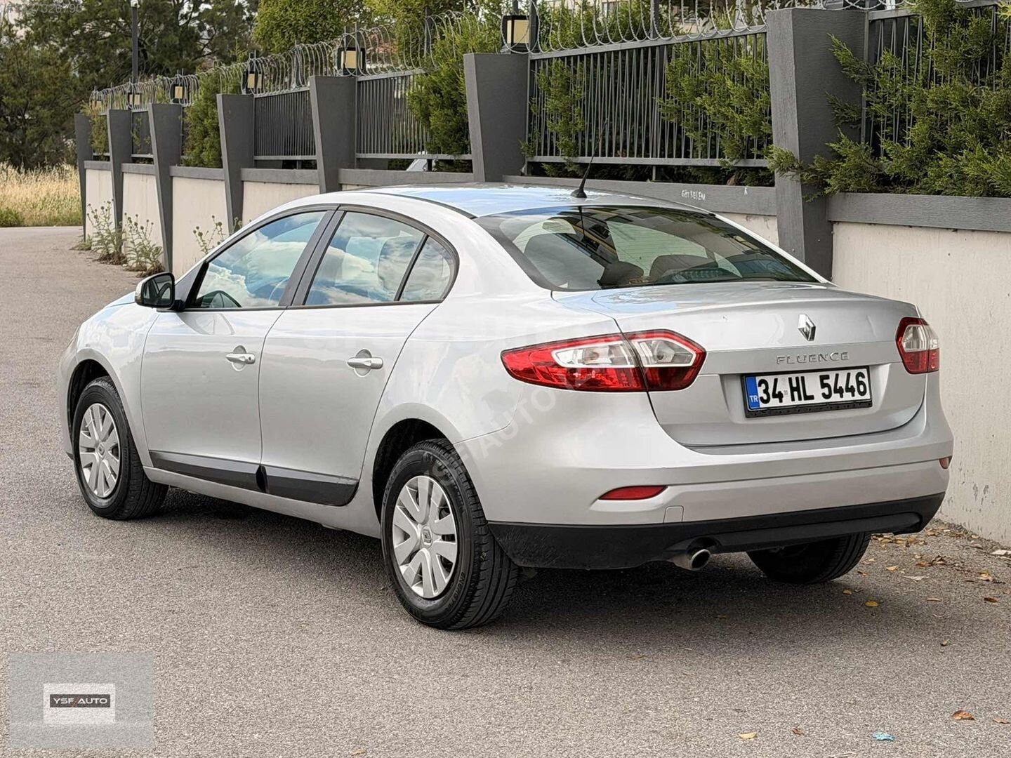 Galeriden Renault Fluence 1.5 dCi Business 2012 Model İzmir 234.000 km Gri 7