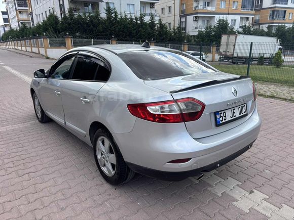 2010 MODEL FLUENCE TERTEMİZ AİLE ARACI HASAR KAYITSIZ
