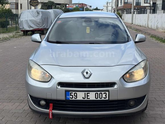 2010 MODEL FLUENCE TERTEMİZ AİLE ARACI HASAR KAYITSIZ