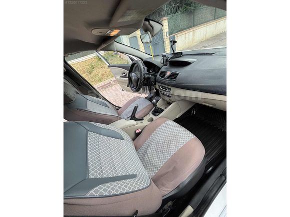 2010 MODEL FLUENCE TERTEMİZ AİLE ARACI HASAR KAYITSIZ