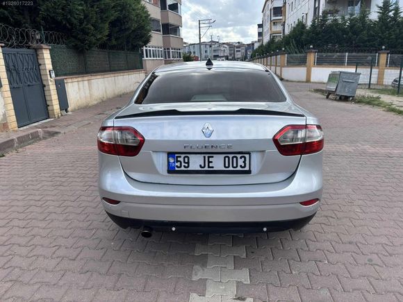2010 MODEL FLUENCE TERTEMİZ AİLE ARACI HASAR KAYITSIZ