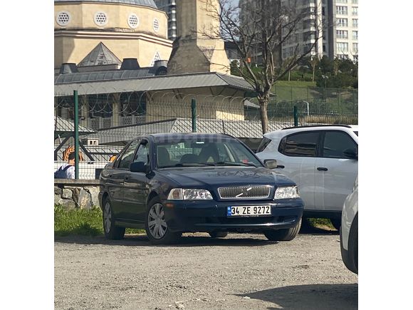 Sahibinden Volvo S40 1.6 2001 Model sorunsuz. 