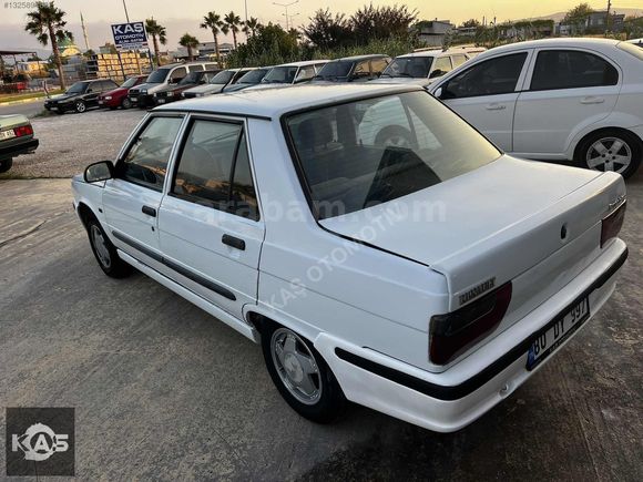 Renault 9 BROADWAY 1997 model