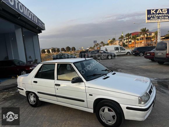 Renault 9 BROADWAY 1997 model