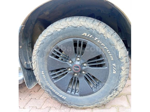 Sahibinden Isuzu D-Max 1.9 D 4x4 V-Cross 2021 Model