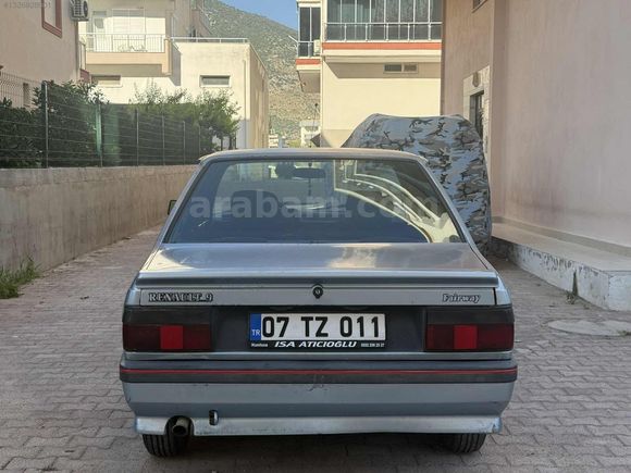 1995 MODEL RENAULT 1.6 FAİRWAY BENZİNLİ TÜPLÜ TEMİZ AİLE ARACI