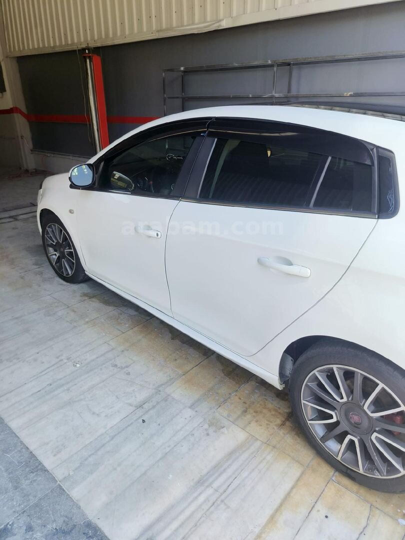 Sahibinden Fiat Bravo 1.4 T-Jet Sports Style 2011 Model Tekirdağ 192.000 km Beyaz 4