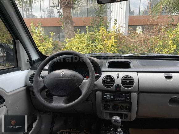 YILDIZ'DAN 2004 RENAULT KANGOO 1.5 dCi HATASIZ İLK PLAKA