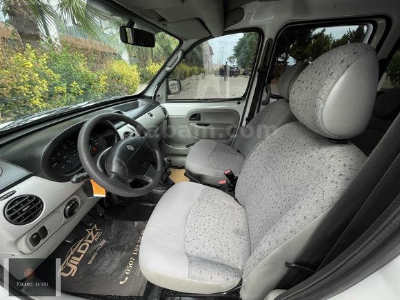 YILDIZ'DAN 2004 RENAULT KANGOO 1.5 dCi HATASIZ İLK PLAKA