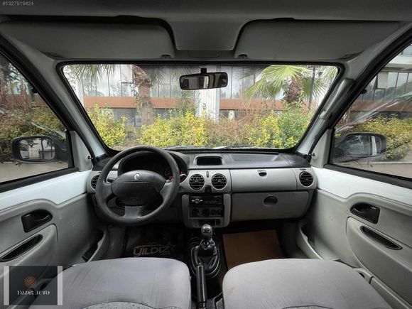 YILDIZ'DAN 2004 RENAULT KANGOO 1.5 dCi HATASIZ İLK PLAKA