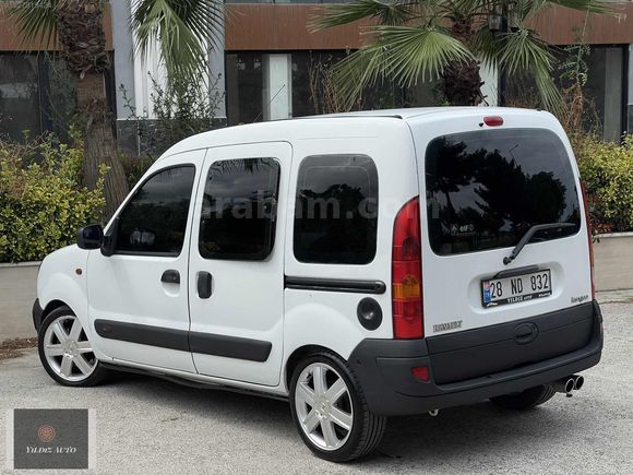 YILDIZ'DAN 2004 RENAULT KANGOO 1.5 dCi HATASIZ İLK PLAKA