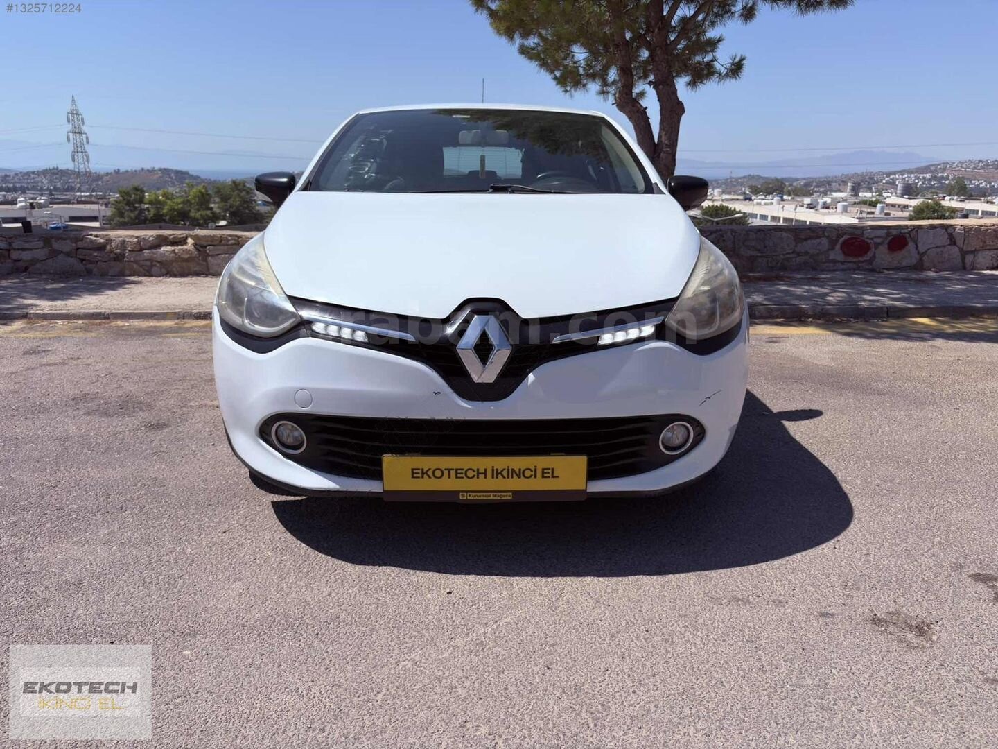 Galeriden Renault Clio 0.9 TCe Touch 2012 Model Muğla 216.000 km Beyaz 2