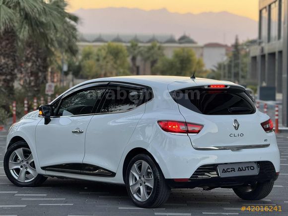 DEĞİŞENSİZ 2.5 PARÇA BOYALI 159 BİN KM CLİO ICON PLUS