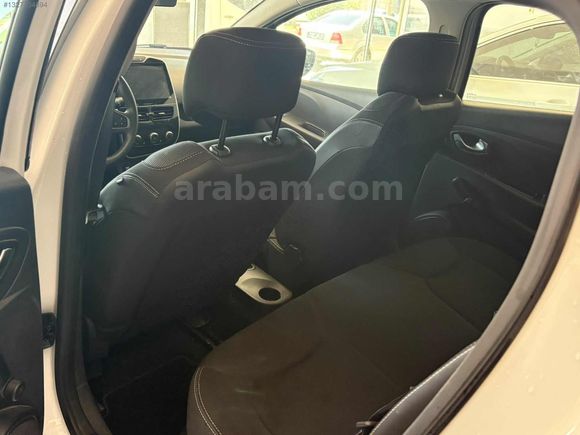 BAKIMLARI YAPILMIŞ SIFIR KOKUSU ÜZERNDE SADECE 47 BİNDE CLIO 4