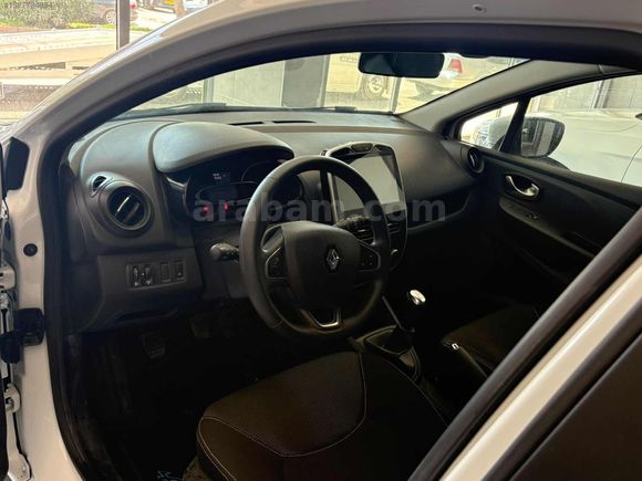 BAKIMLARI YAPILMIŞ SIFIR KOKUSU ÜZERNDE SADECE 47 BİNDE CLIO 4