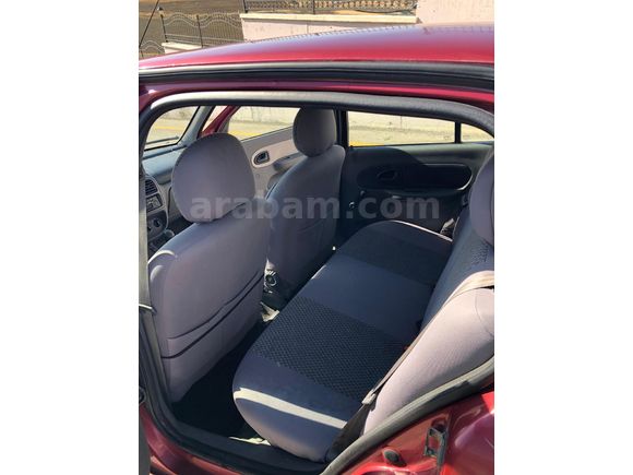 Sahibinden Renault Clio 1.4 RN 2001 Model