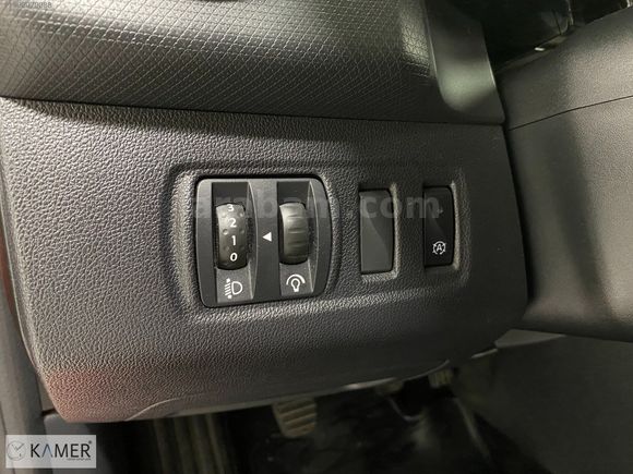 KAMER DEN 2019 MODEL RENAULT CLİO 0.9 TCE JOY BENZİN MANUEL