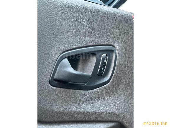 2025 FORD 350 M ZENON// İLERİ SÜRÜŞ // 30 BİN KM // BOYASIZ //
