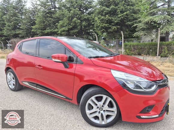 BESADAN CAM TAVANLI 68.000 KİLOMETREDE CLİO