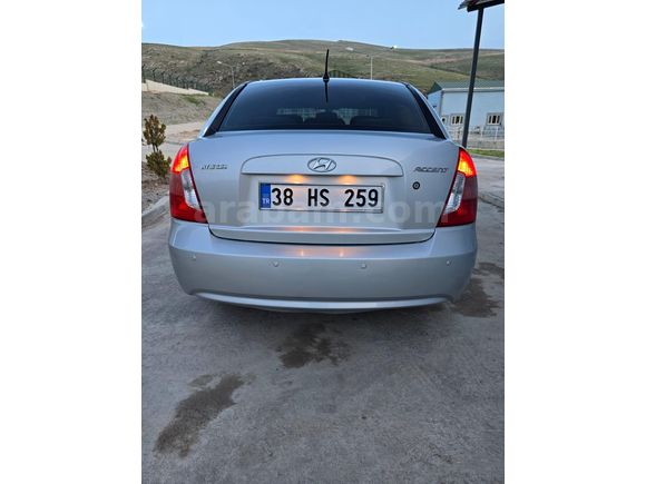 Temiz Aile Aracı Sahibinden Hyundai Accent Era 1.4 Team 2010 Model