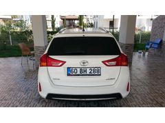 Sahibinden 131.000 km Toyota Auris 1.6 Station Otomatik Skypack 2014 Model Tokat
