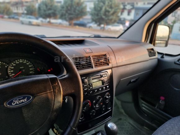 Camlı Temiz Ford Connect 1.8 TDCI 2004