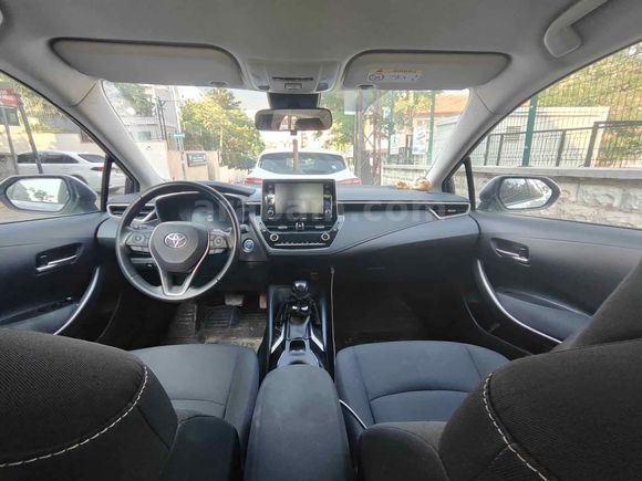 MEMURDAN HİBRİD COROLLA 