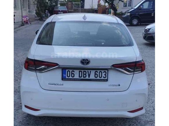 MEMURDAN HİBRİD COROLLA 