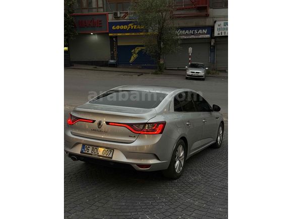 Sahibinden Renault Megane 1.5 dCi Touch 2018 Model 