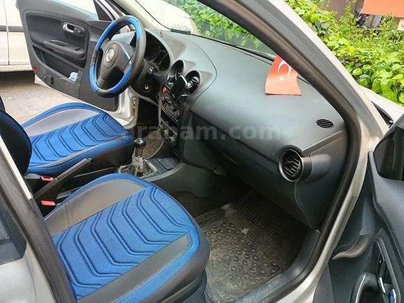 Sahibinden Seat Ibiza 1.4 Stella 2004 Model
