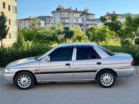 Sahibinden Ford Escort 1.6 CLX 1997 Model 
