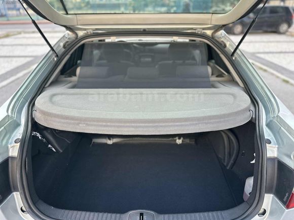2003 RENAULT LAGUNA 1,6 LPG Lİ PİVİLEGE KONUŞAN PAKET 235 BİNDE