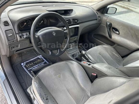 2003 RENAULT LAGUNA 1,6 LPG Lİ PİVİLEGE KONUŞAN PAKET 235 BİNDE