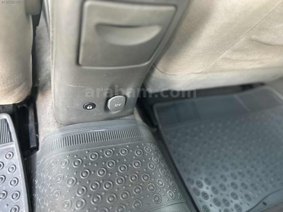 2003 RENAULT LAGUNA 1,6 LPG Lİ PİVİLEGE KONUŞAN PAKET 235 BİNDE