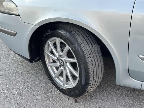 2003 RENAULT LAGUNA 1,6 LPG Lİ PİVİLEGE KONUŞAN PAKET 235 BİNDE