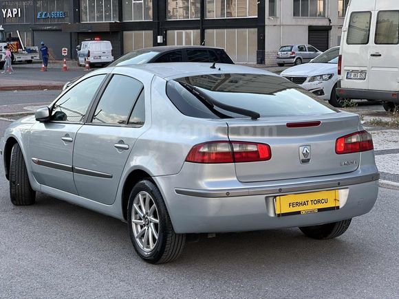 2003 RENAULT LAGUNA 1,6 LPG Lİ PİVİLEGE KONUŞAN PAKET 235 BİNDE