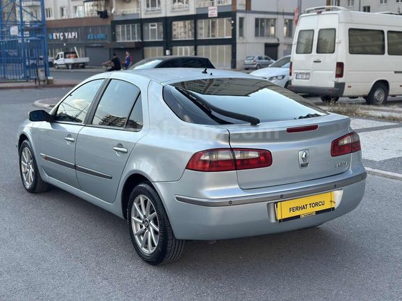 2003 RENAULT LAGUNA 1,6 LPG Lİ PİVİLEGE KONUŞAN PAKET 235 BİNDE
