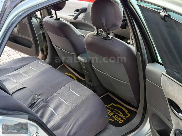 2004 MODEL RENAULT LAGUNA 1.6 PRİVİLEGE