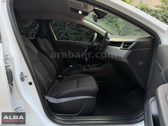 EKSTRALI ! 2023 RENAULT CLİO JOY BAKIMLI 46.000 KM 12 TAKSİT