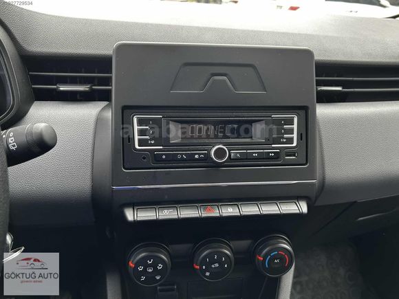 2023 MODEL RENAULT CLİO 1.0 SCE EQULİBRE 22.000 KM DE % 20 KDV